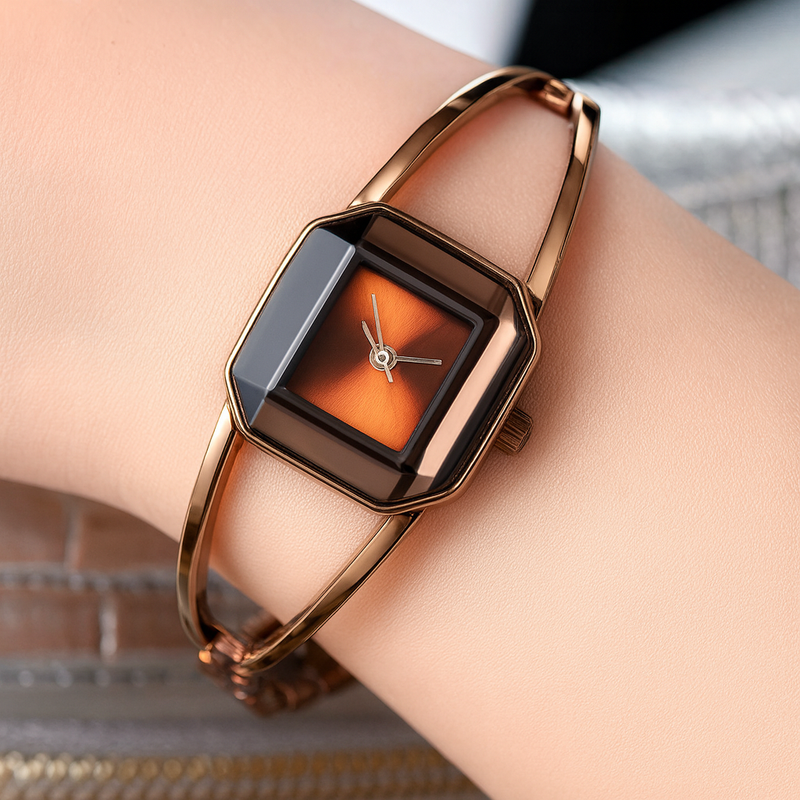 ROSE GOLD SQUARE STRAP WATCH