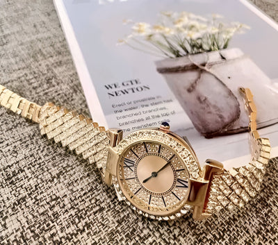 ROSE GOLD LUXURY WATCH